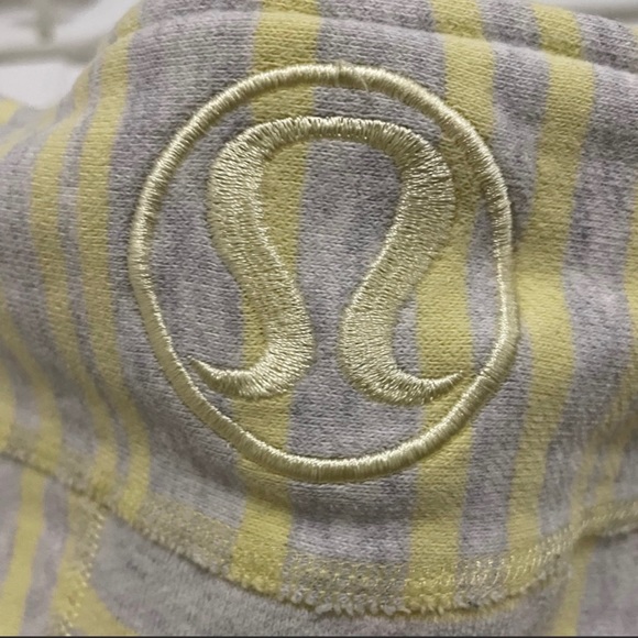 Rare Lululemon scuba full zip - Picture 4 of 7